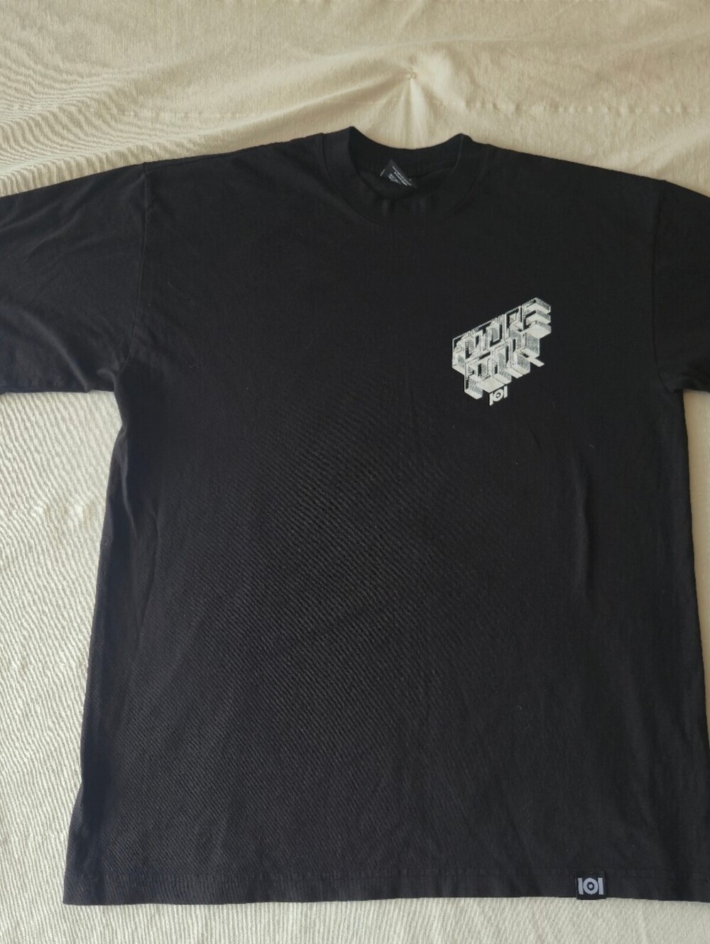 101 Apparel Black Future Folk Graphic Made in USA T-Shirt Large